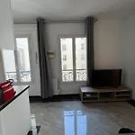 Facile Dacces A Paris 2 Pieces Lumineux